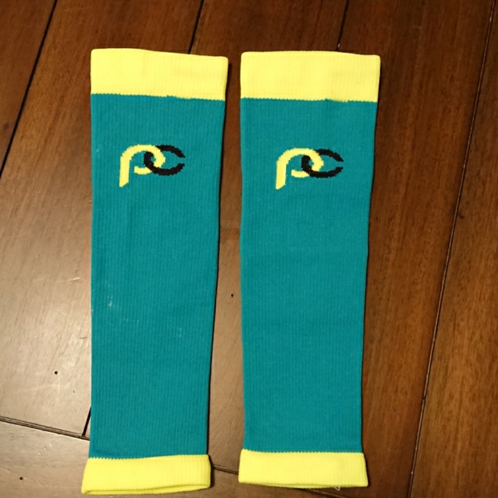 Compression Sleeves - image 2